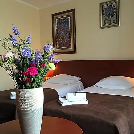 Gaja Hotel